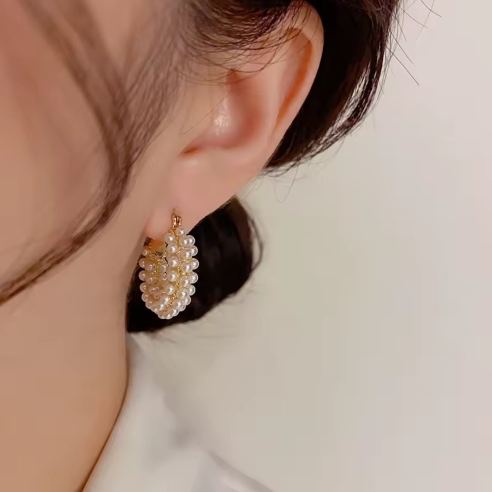 NEW! Elegant Vintage Pearl Hoop Earrings. A6-186 - Picture 3 of 8